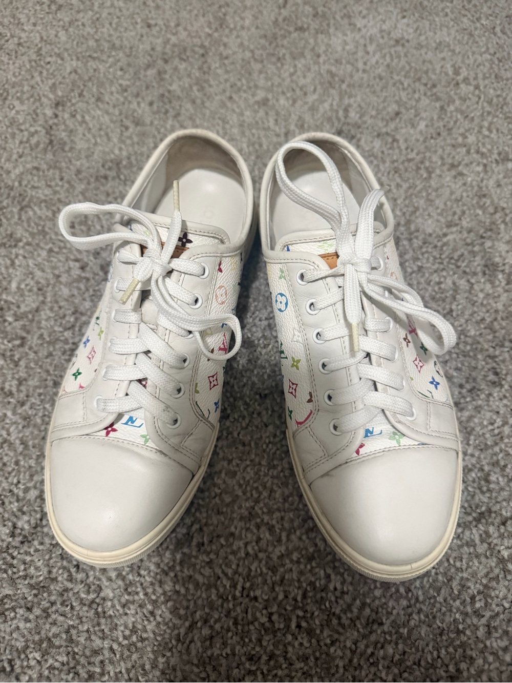 “Pre-loved Authentic” Louis Vuitton White Multicolor Monogram Sneaker size35.5